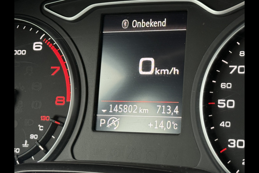 Audi A3 Limousine 35 TFSI CoD Sport S Line Edition | S-Line | Panoramadak | Draadloze telefoonlader .