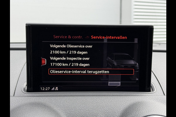 Audi A3 Limousine 35 TFSI CoD Sport S Line Edition | S-Line | Panoramadak | Draadloze telefoonlader .