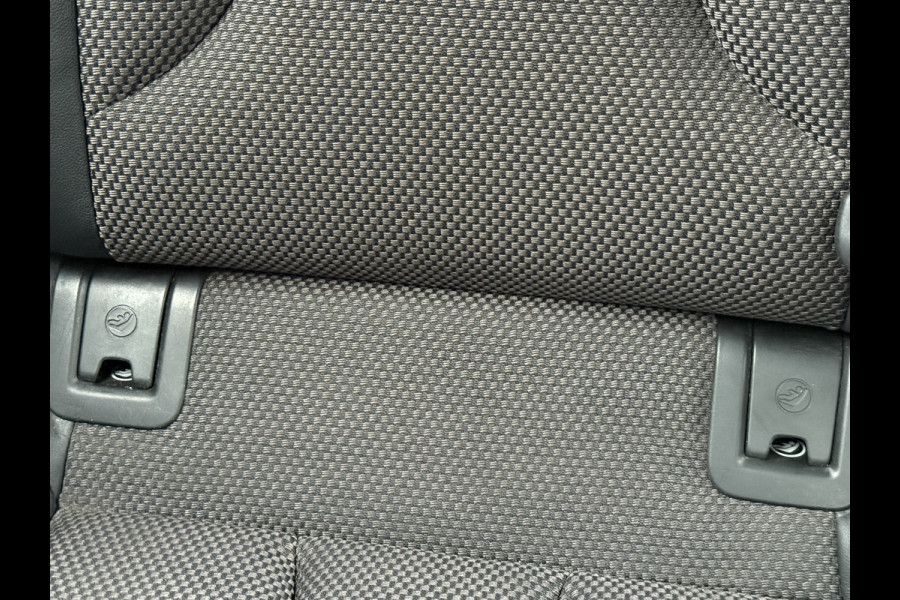 Audi A3 Limousine 35 TFSI CoD Sport S Line Edition | S-Line | Panoramadak | Draadloze telefoonlader .