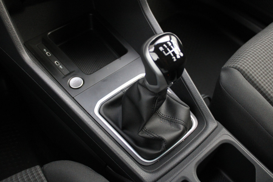 Volkswagen Caddy Cargo Maxi 2.0 TDI Style 102pk - Trekhaak - Carplay - Camera - LED - ErgoStoel - Rijklaar