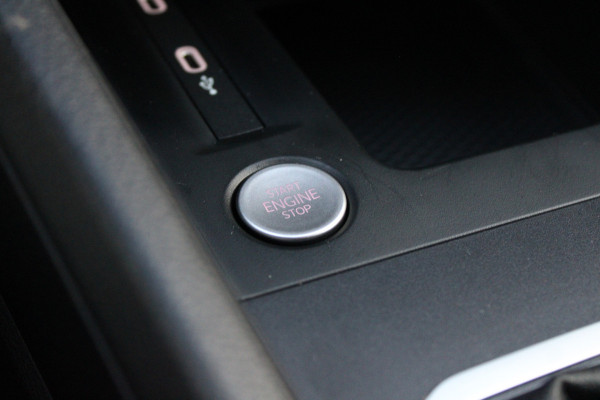 Volkswagen Caddy Cargo Maxi 2.0 TDI Style 102pk - Trekhaak - Carplay - Camera - LED - ErgoStoel - Rijklaar