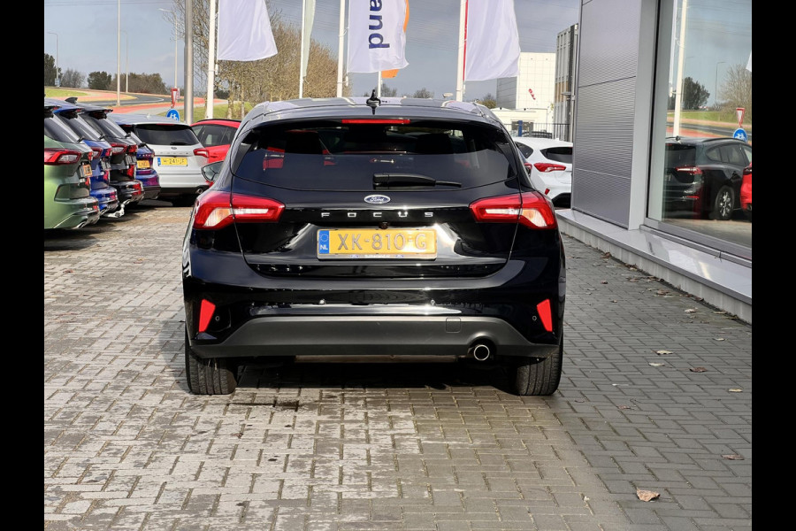 Ford Focus 1.0 EcoBoost Titanium Business | Winterpack | LED koplampen | Adaptive Cruise Control | 17" lichtmetalen velgen