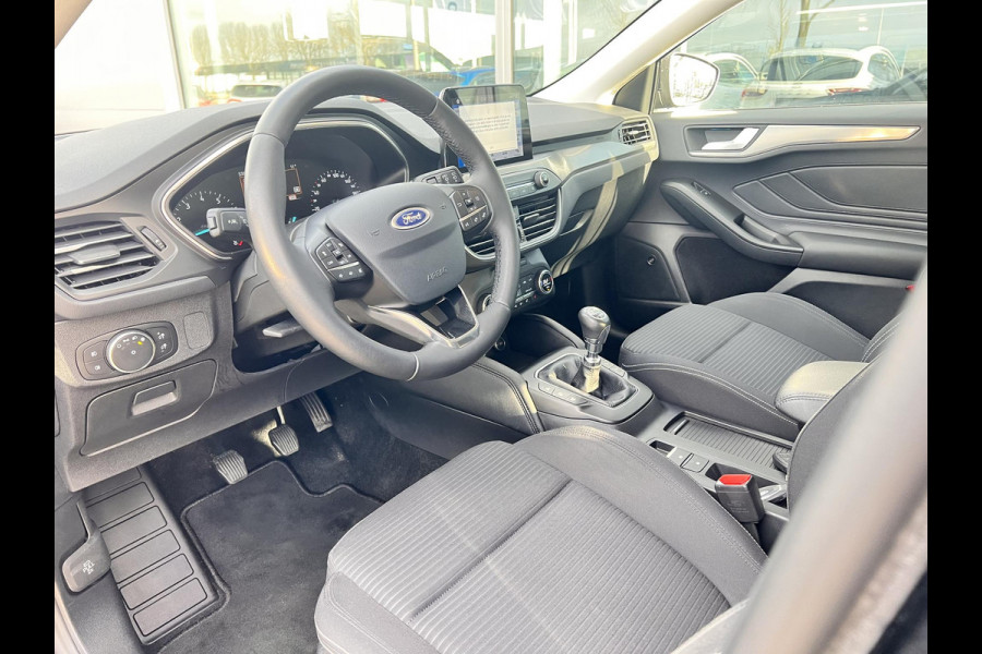 Ford Focus 1.0 EcoBoost Titanium Business | Winterpack | LED koplampen | Adaptive Cruise Control | 17" lichtmetalen velgen