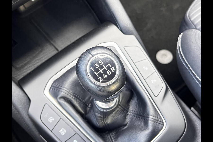 Ford Focus 1.0 EcoBoost Titanium Business | Winterpack | LED koplampen | Adaptive Cruise Control | 17" lichtmetalen velgen