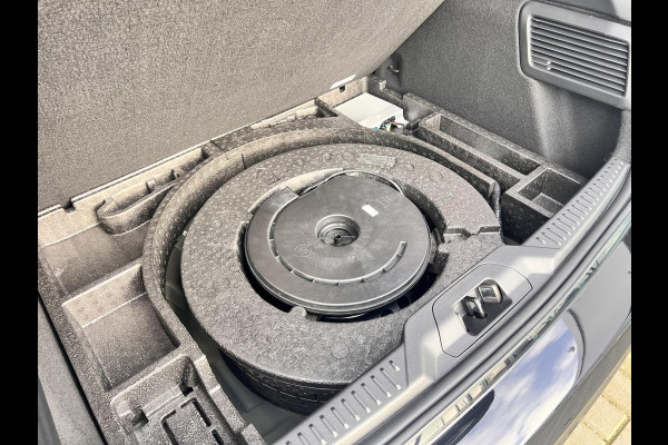 Ford Focus 1.0 EcoBoost Titanium Business | Winterpack | LED koplampen | Adaptive Cruise Control | 17" lichtmetalen velgen