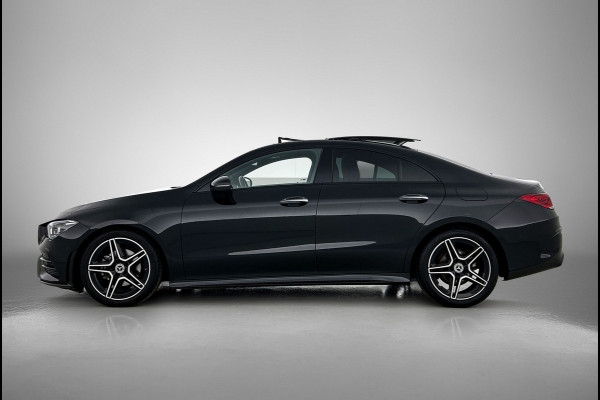 Mercedes-Benz CLA-Klasse 180 Business Solution AMG Panoramadak | Lichtmetalen velgen 5 spaaks |BMUX wide screen\ Naviagtie | parking support met camera achter | Inclusief 24 maanden MB Certified garantie voor Europa.