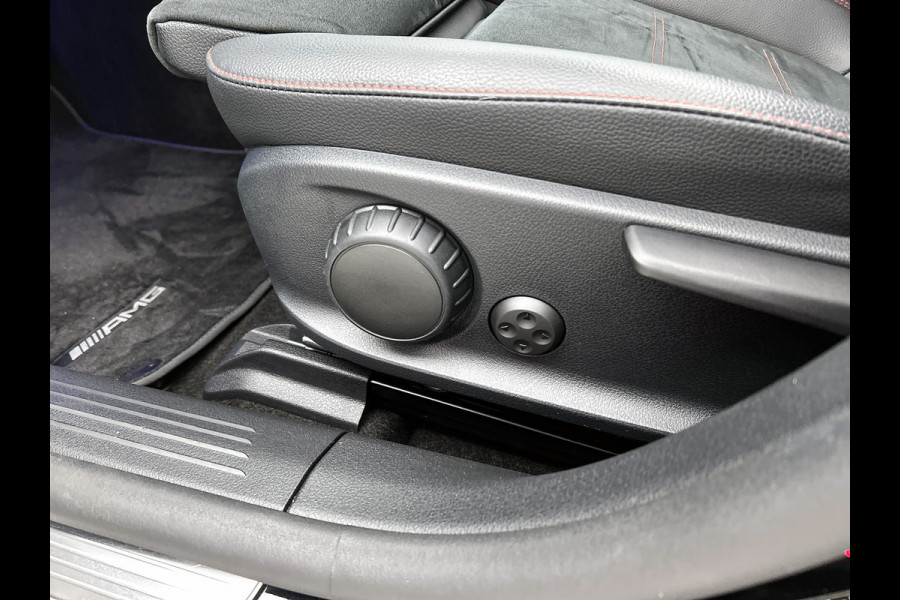 Mercedes-Benz CLA-Klasse 180 Business Solution AMG Panoramadak | Lichtmetalen velgen 5 spaaks |BMUX wide screen\ Naviagtie | parking support met camera achter | Inclusief 24 maanden MB Certified garantie voor Europa.