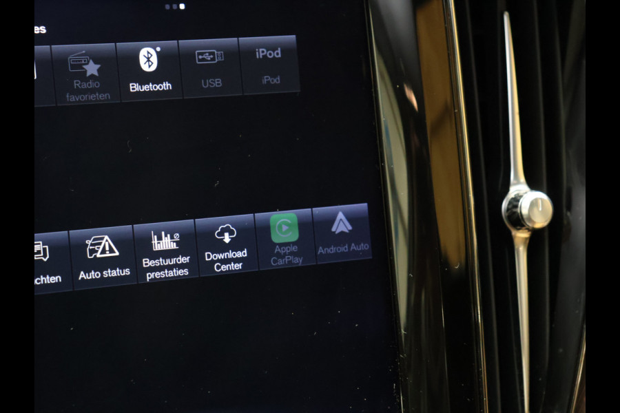 Volvo XC60 2.0 B5 AWD Inscription [MEMORY SEATS, APPLE CARPLAY, ANDROID, STUURVERWARMING, CAMERA, STOELVERWARMING V+A, VOL LEDER, CRUISE, CLIMATE, NIEUWSTAAT]