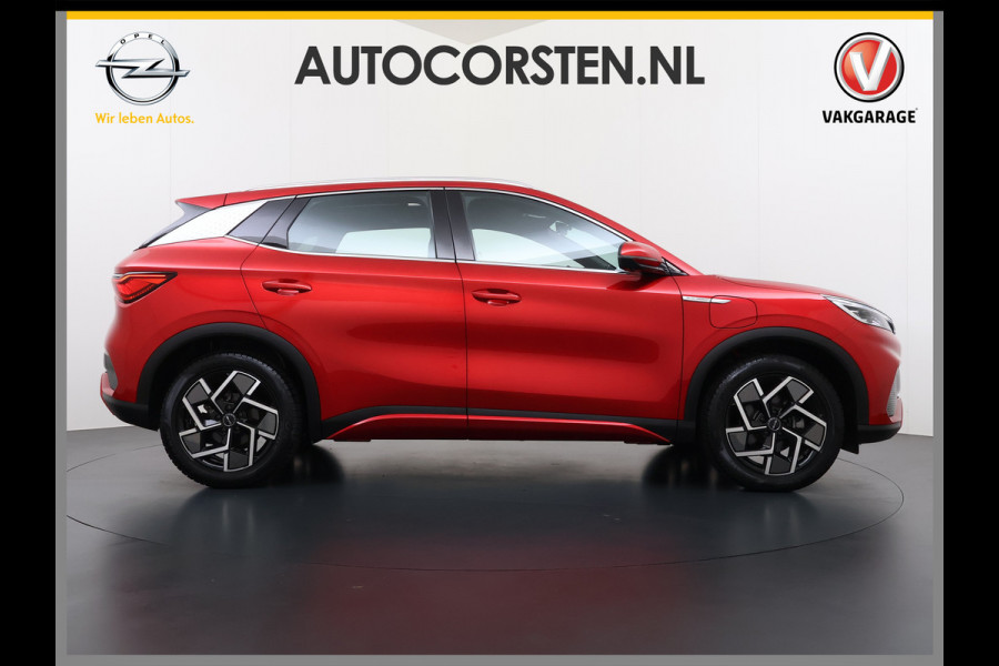 BYD ATTO 3 60kWh Design SOH 98% Pano-dak Leer+Elektr.Verst. Warmtepomp Adaptieve Cruise 360°Camera Apple Carplay Android Auto Elektr.Achter Verkeersbord detectie WiFi DAB Led Rijstrooksensor Keyless Smartphone Entry Fabrieksgarantie tot 12-12-2030/150.000km Garantie. Op de LFP Accu tot 12-12-2030/200.000km €44.000,- Nieuw!