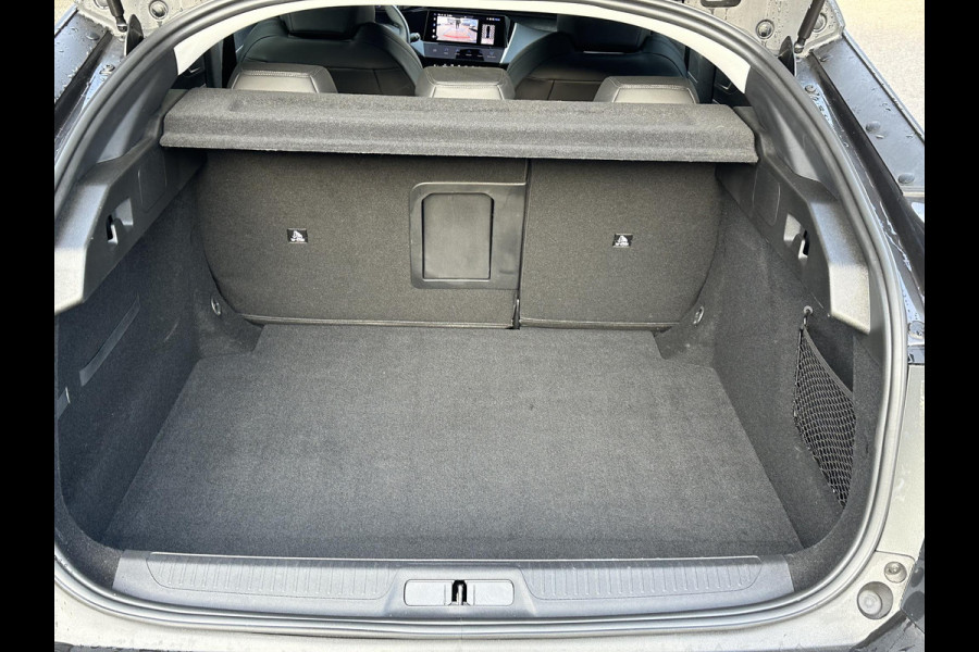 Peugeot 408 1.2 PureTech Allure Pack 130 EAT8 Adaptive cruisecontrol | Stoel + Stuurverwarming | digitaal cockpit | Rijklaar met 12 mnd BOVAG garantie |