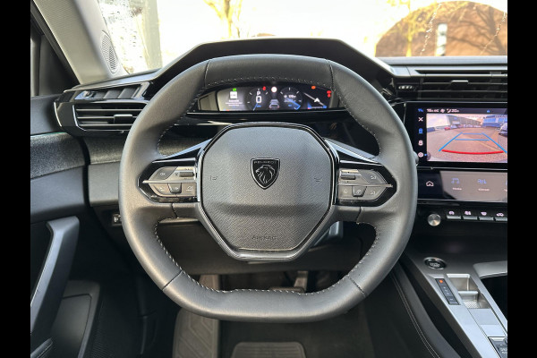 Peugeot 408 1.2 PureTech Allure Pack 130 EAT8 Adaptive cruisecontrol | Stoel + Stuurverwarming | digitaal cockpit | Rijklaar met 12 mnd BOVAG garantie |