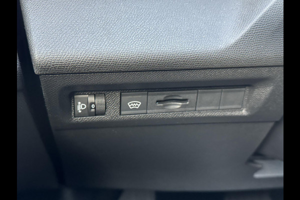 Peugeot 408 1.2 PureTech Allure Pack 130 EAT8 Adaptive cruisecontrol | Stoel + Stuurverwarming | digitaal cockpit | Rijklaar met 12 mnd BOVAG garantie |