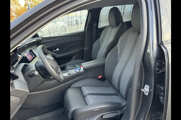 Peugeot 408 1.2 PureTech Allure Pack 130 EAT8 Adaptive cruisecontrol | Stoel + Stuurverwarming | digitaal cockpit | Rijklaar met 12 mnd BOVAG garantie |