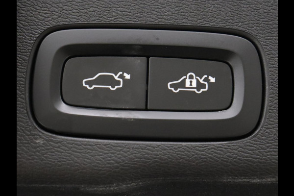 Volvo XC60 2.0 Recharge T6 AWD Inscription | Panoramadak | Trekhaak | Leder | Stoelverwarming | Camera | Carplay | Navigatie | Full LED | Parkeerhulp | Memory | PHEV | Plug In