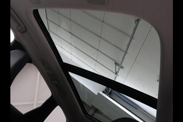 Volvo XC60 2.0 Recharge T6 AWD Inscription | Panoramadak | Trekhaak | Leder | Stoelverwarming | Camera | Carplay | Navigatie | Full LED | Parkeerhulp | Memory | PHEV | Plug In