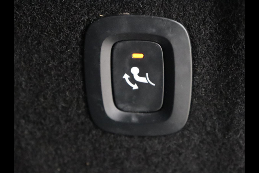 Volvo XC60 2.0 Recharge T6 AWD Inscription | Panoramadak | Trekhaak | Leder | Stoelverwarming | Camera | Carplay | Navigatie | Full LED | Parkeerhulp | Memory | PHEV | Plug In