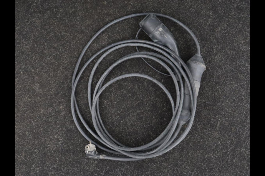 Volvo XC60 2.0 Recharge T6 AWD Inscription | Panoramadak | Trekhaak | Leder | Stoelverwarming | Camera | Carplay | Navigatie | Full LED | Parkeerhulp | Memory | PHEV | Plug In