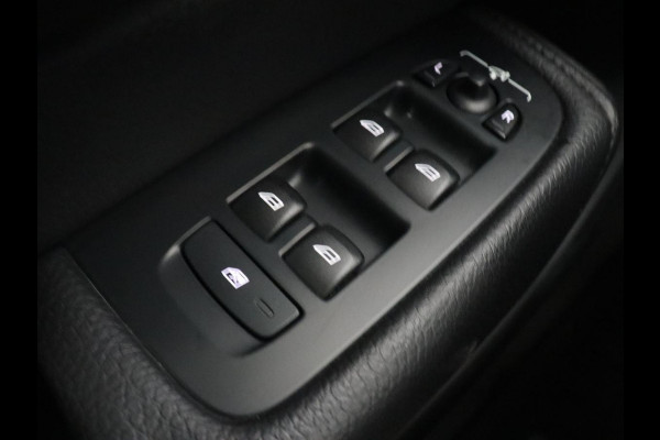 Volvo XC60 2.0 Recharge T6 AWD Inscription | Panoramadak | Trekhaak | Leder | Stoelverwarming | Camera | Carplay | Navigatie | Full LED | Parkeerhulp | Memory | PHEV | Plug In