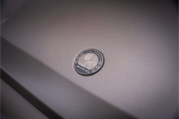 Mercedes-Benz G-Klasse AMG 63 ** Akrapovic ** AMG Performance Pack ** Carbon ** Xpell PPF Face-lift MY25 ** Target Blue Eye ** Manufaktur