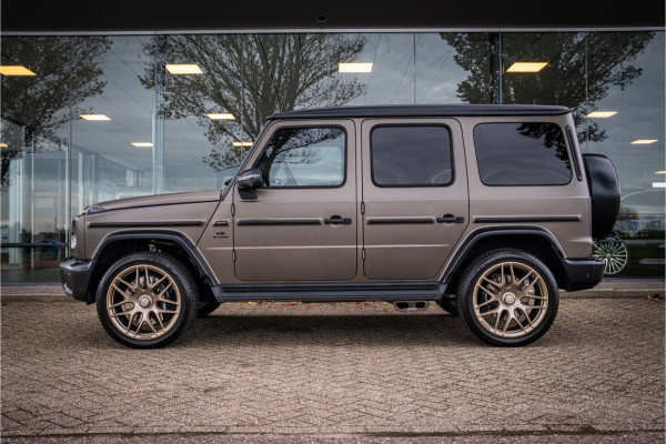 Mercedes-Benz G-Klasse AMG 63 ** Akrapovic ** AMG Performance Pack ** Carbon ** Xpell PPF Face-lift MY25 ** Target Blue Eye ** Manufaktur