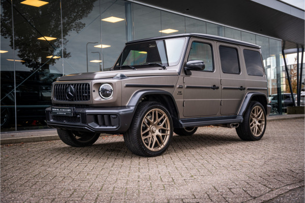 Mercedes-Benz G-Klasse AMG 63 ** Akrapovic ** AMG Performance Pack ** Carbon ** Xpell PPF Face-lift MY25 ** Target Blue Eye ** Manufaktur