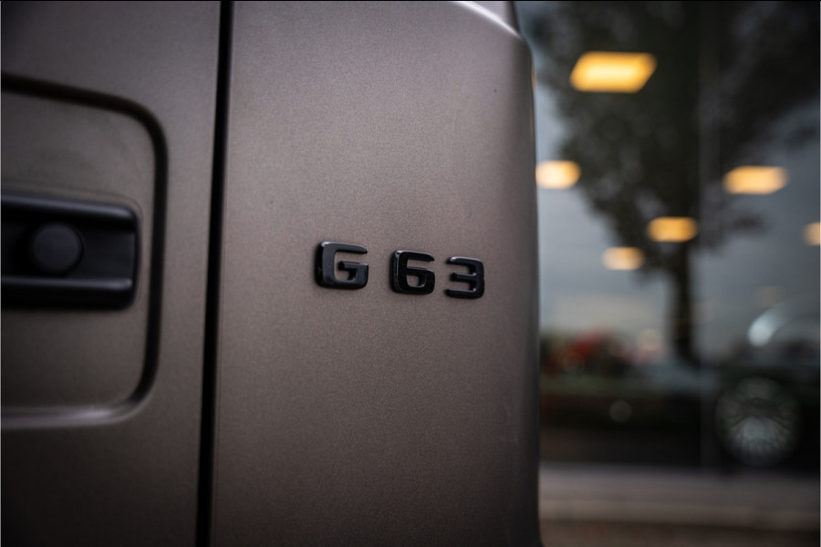 Mercedes-Benz G-Klasse AMG 63 ** Akrapovic ** AMG Performance Pack ** Carbon ** Xpell PPF Face-lift MY25 ** Target Blue Eye ** Manufaktur