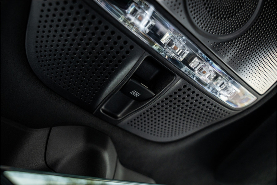 Mercedes-Benz G-Klasse AMG 63 ** Akrapovic ** AMG Performance Pack ** Carbon ** Xpell PPF Face-lift MY25 ** Target Blue Eye ** Manufaktur