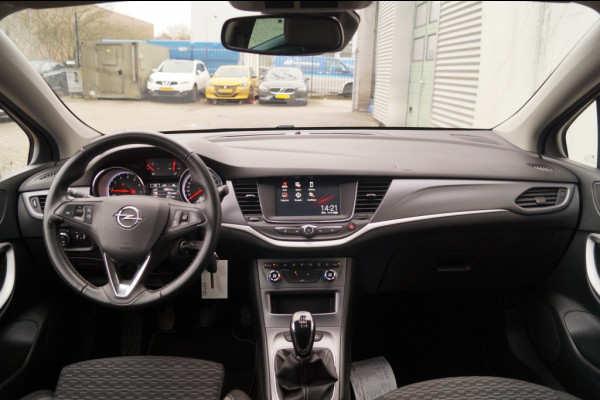 Opel Astra 1.2 110pk Business Executive -NAVI-ECC-PDC-CAM-