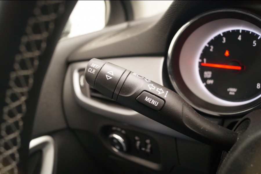 Opel Astra 1.2 110pk Business Executive -NAVI-ECC-PDC-CAM-