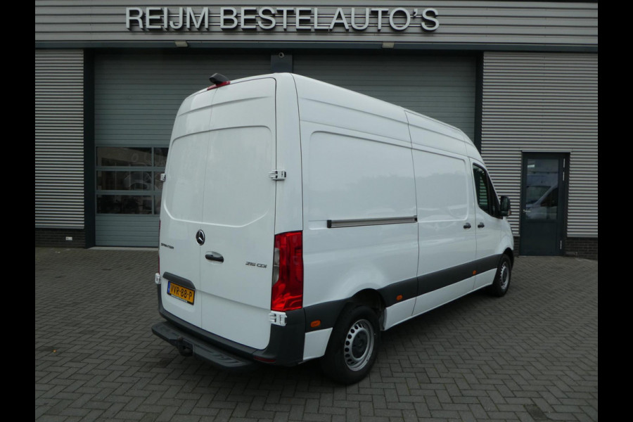 Mercedes-Benz Sprinter 215 CDI L2H2 airco, navigatie ,trekhaak ,3 zits