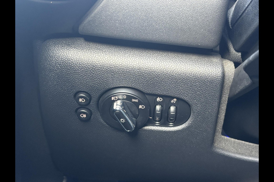 MINI Mini 1.5 One Chili | All season banden | PDC voor + achter | Sfeerverlichting | Sportstoelen | climate control | Full Led | keyless |  stoelverwarming – rijklaar met 12 BOVAG garantie!