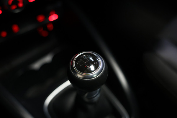 Audi A1 Sportback 1.4 TFSI Pro Line PANO NAVI BLUET STOELVW PDC ECC '18