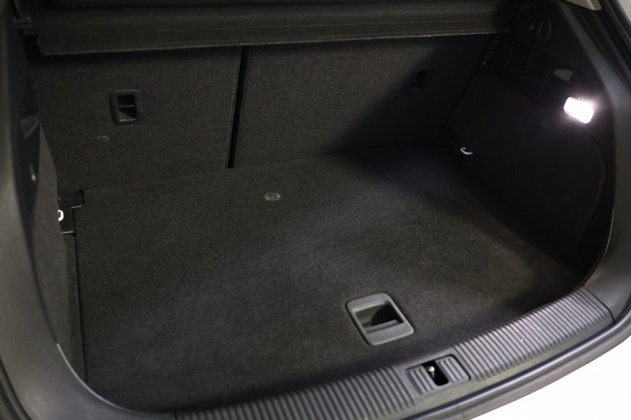 Audi A1 Sportback 1.4 TFSI Pro Line PANO NAVI BLUET STOELVW PDC ECC '18