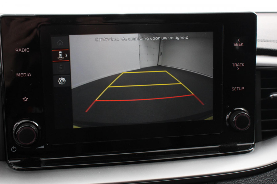 Kia Ceed Sportswagon 1.0 T-GDi Prestige | Navigatie | Apple Carplay / Android Auto | Climate Control | Cruise Control | Camera | Dab | Lichtmetalen Velgen | Lane Assist | Privacy Glass |