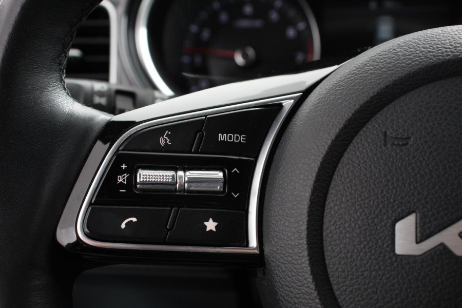 Kia Ceed Sportswagon 1.0 T-GDi Prestige | Navigatie | Apple Carplay / Android Auto | Climate Control | Cruise Control | Camera | Dab | Lichtmetalen Velgen | Lane Assist | Privacy Glass |