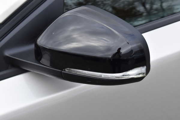 Volvo V40 Cross Country T3 153PK Automaat Nordic+ | Standkachel | Stoelverwarming | 17"LMV | LED