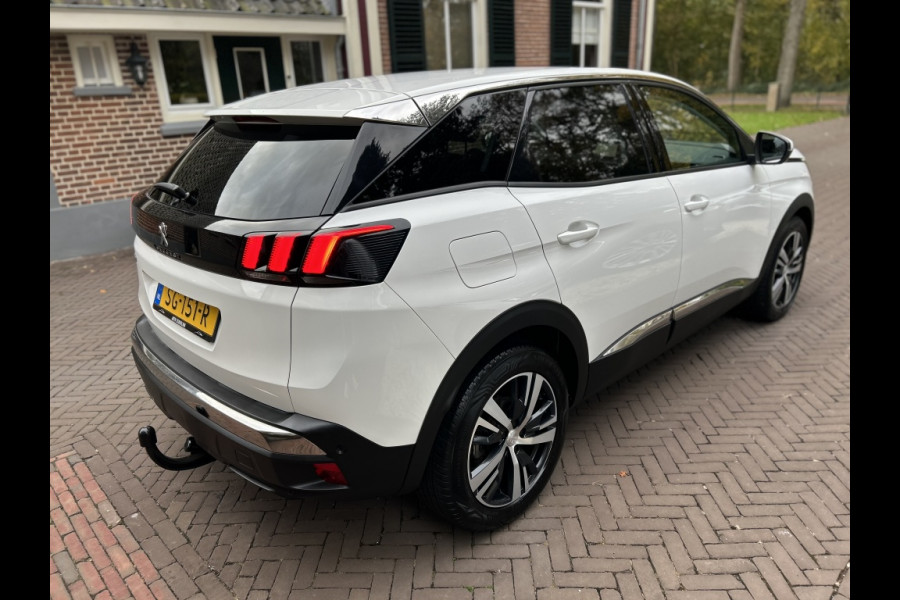 Peugeot 3008 1.2 130pk Automaat Allure Navi, Carplay, Trekhaak, Camera