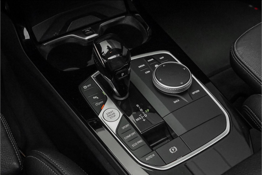 BMW 2 Serie Gran Coupé 218i M-Sport Automaat Pano HUD HiFi 19"