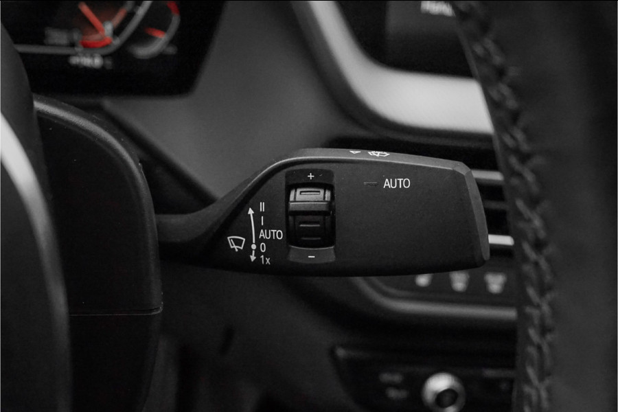 BMW 2 Serie Gran Coupé 218i M-Sport Automaat Pano HUD HiFi 19"