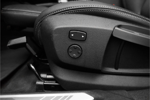 BMW 2 Serie Gran Coupé 218i M-Sport Automaat Pano HUD HiFi 19"