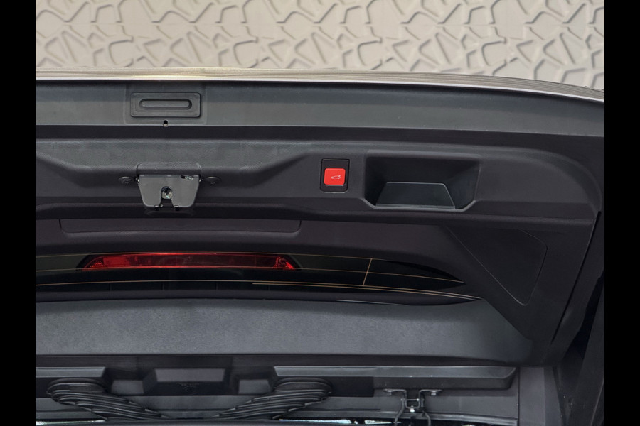 Peugeot 5008 1.2 HYBRID 145e. PANODAK GT LINE AUT. CARPLAY NAVI STOELVERW KEYLESS 7P 7 Persoons