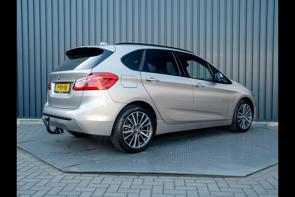 BMW 2 Serie Active Tourer 218i Business Edition Plus | Panodak | Head Up | Trekhaak | Camera | Prijs Rijklaar!!