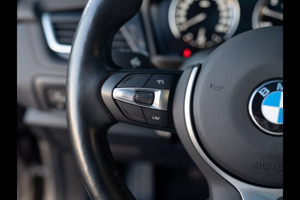 BMW 2 Serie Active Tourer 218i Business Edition Plus | Panodak | Head Up | Trekhaak | Camera | Prijs Rijklaar!!