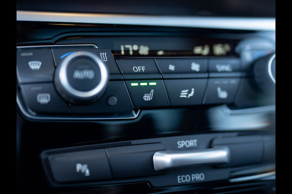 BMW 2 Serie Active Tourer 218i Business Edition Plus | Panodak | Head Up | Trekhaak | Camera | Prijs Rijklaar!!