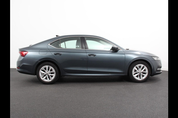 Škoda Octavia 1.0 e-TSI 110pk DSG Style Navigatie Apple Carplay/Android Auto Adaptive Cruise Control Camera Stoelverwarming