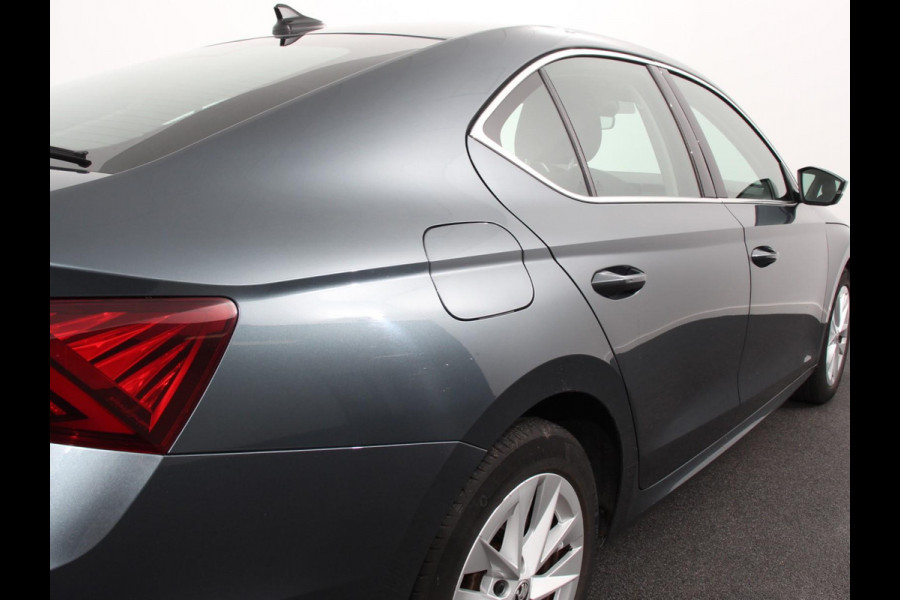 Škoda Octavia 1.0 e-TSI 110pk DSG Style Navigatie Apple Carplay/Android Auto Adaptive Cruise Control Camera Stoelverwarming