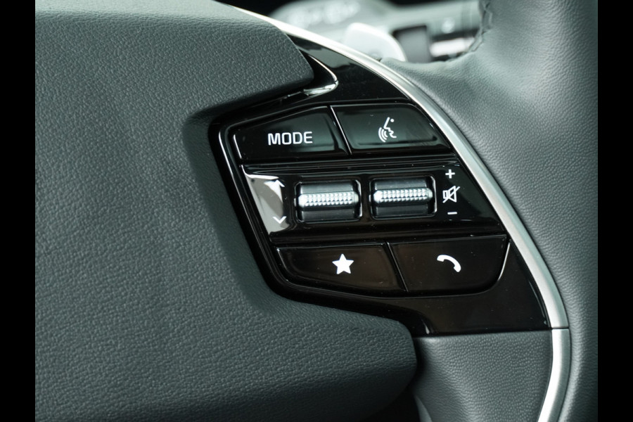 Kia Niro EV DynamicPlusLine 64.8 kWh Automaat - Climate Control - LED - Stoel/Stuurverwarming - Leder - Navigatie - Adaptief Cruise Control - Fabrieksgarantie Tot 2031