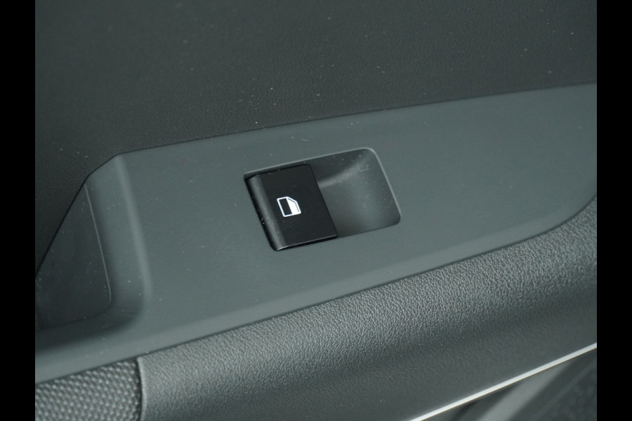 Kia Niro EV DynamicPlusLine 64.8 kWh Automaat - Climate Control - LED - Stoel/Stuurverwarming - Leder - Navigatie - Adaptief Cruise Control - Fabrieksgarantie Tot 2031