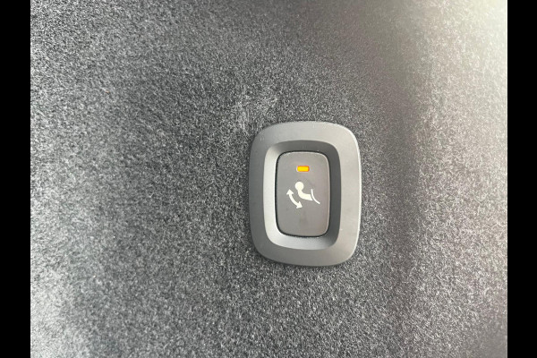 Volvo XC60 2.0 T5 R-Design | Cruise control | Zwenkbare trekhaak | Apple carplay |