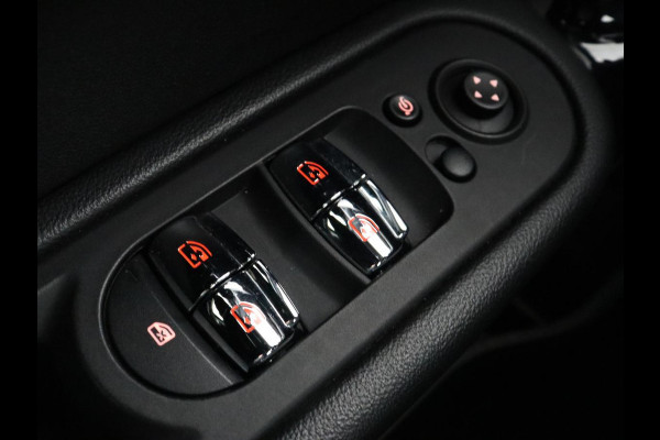 MINI Countryman 1.5 One Business Edition | Leder | Stoelverwarming | Carplay | Navigatie | Full LED | Keyless | Parkeerhulp | Climate control | Cruise control